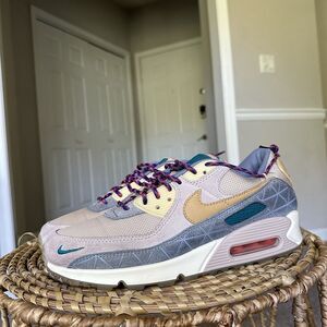 Nike Air Max 90 SE Fossil Stone White Limited Women's Shoes Sz 10 (DM6438-292)